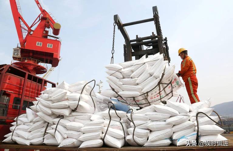 化肥告急 印度14亿人的“粮食生命线”正被掐断？